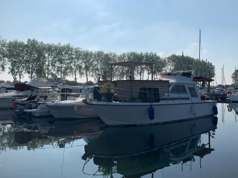 Magnifique Bateau Maison Hotel Ouistreham Eksteriør billede