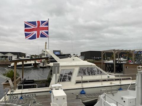 Magnifique Bateau Maison Hotel Ouistreham Eksteriør billede