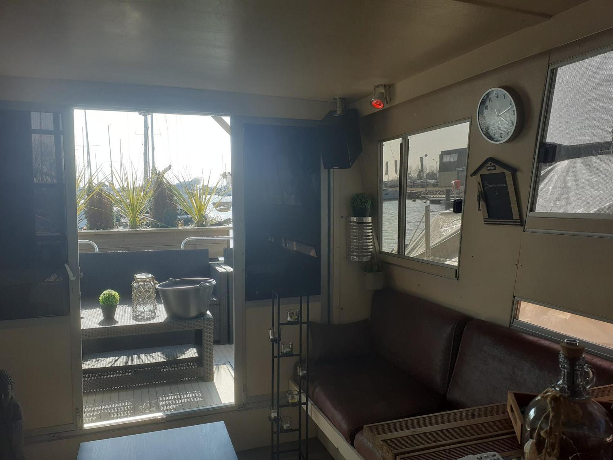 Magnifique Bateau Maison Hotel Ouistreham Eksteriør billede